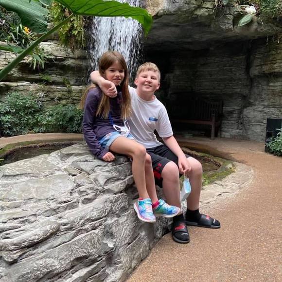 Meet your Posher, Becky - Picture 1 of 1